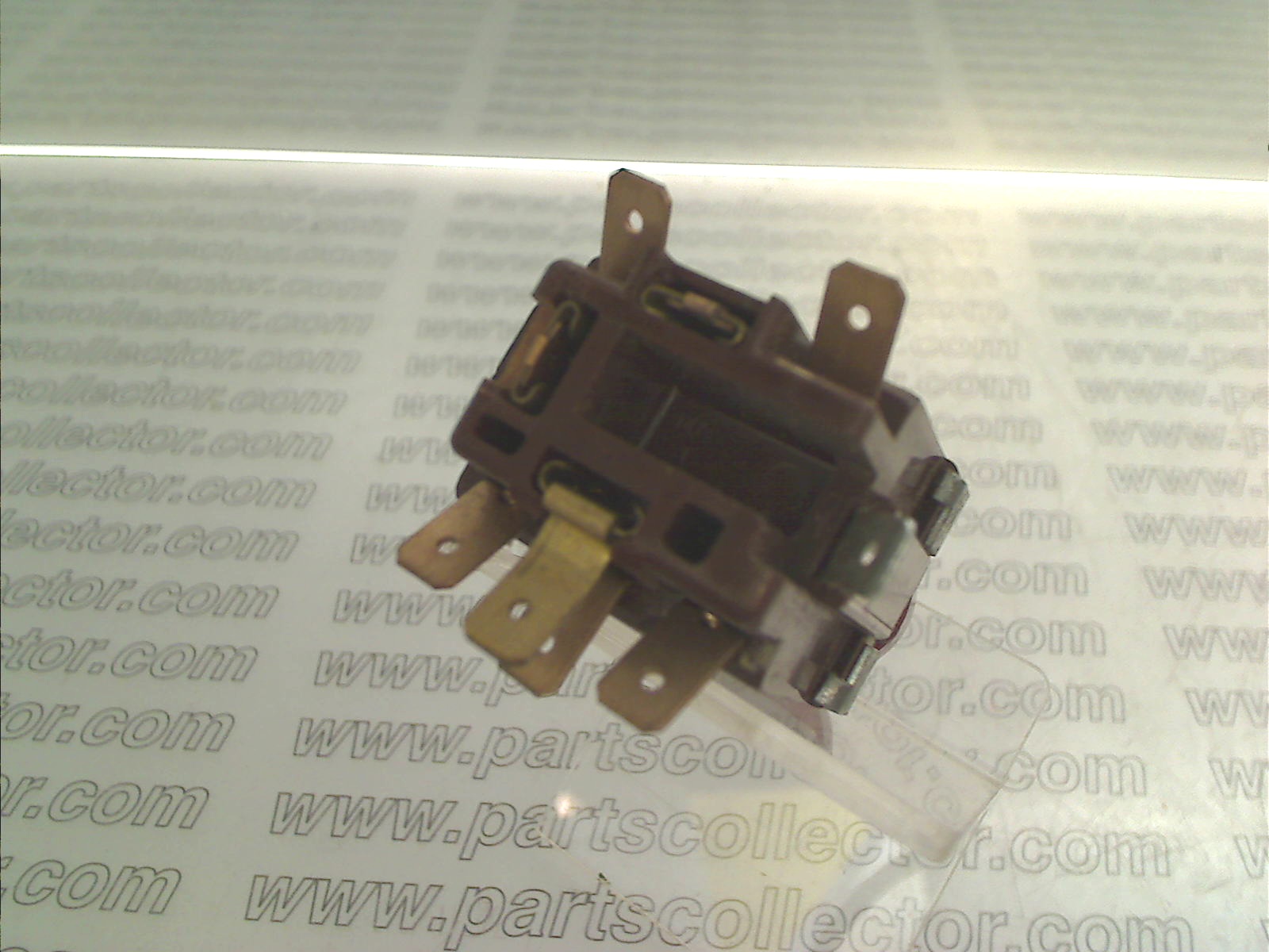 SWF 500 285 Electrical system code 9506 compatible with: ALFA ROMEO ALFA ROMEO, FERRARI FERRARI, FIAT FIAT, LAMBORGHINI LAMBORGHINI, LANCIA LANCIA, MASERATI MASERATI - additional view
